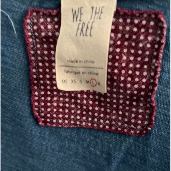 Free People oversized boho handkerchief pattern v-neck pullover Size L - Picture 11 of 16